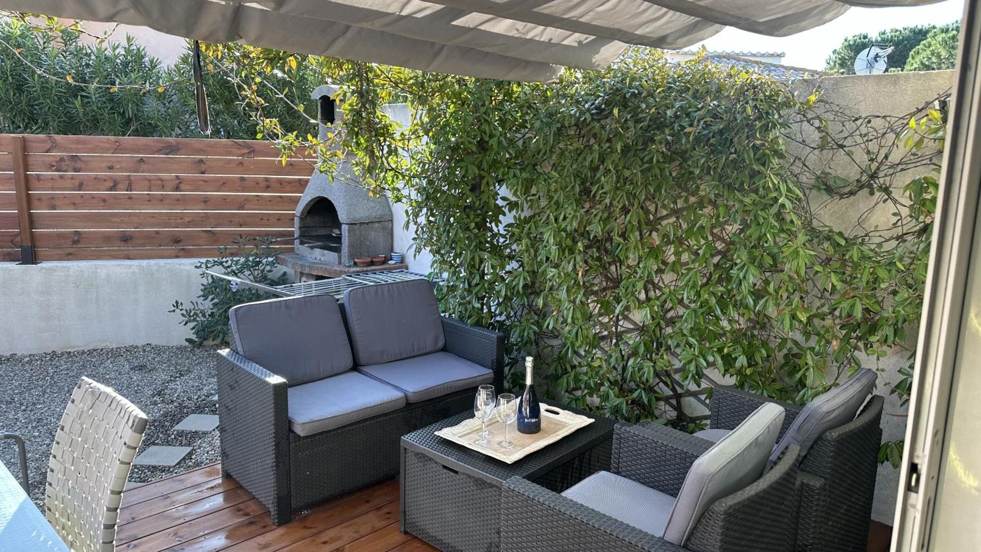 Appartement Maenat Borgo  Εξωτερικό φωτογραφία